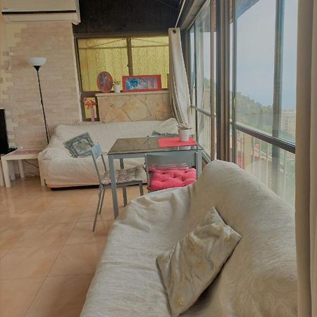 Panorama Bay View 3 Room Haifa Buitenkant foto