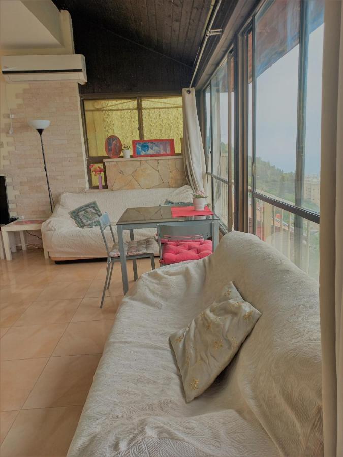 Panorama Bay View 3 Room Haifa Buitenkant foto